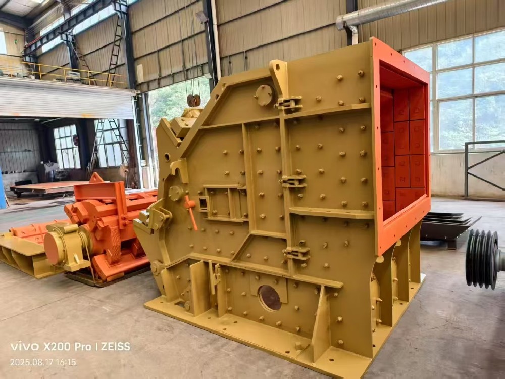 How to improve the crushing efficiency of quartz jaw crusher? What is the reason for poor discharge of quartz jaw crusher?