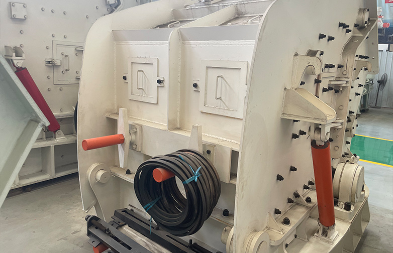 Hydraulic Impact Crusher